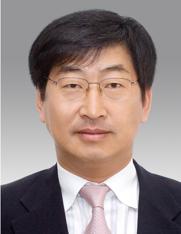 Researcher Kim, Nam Gil photo