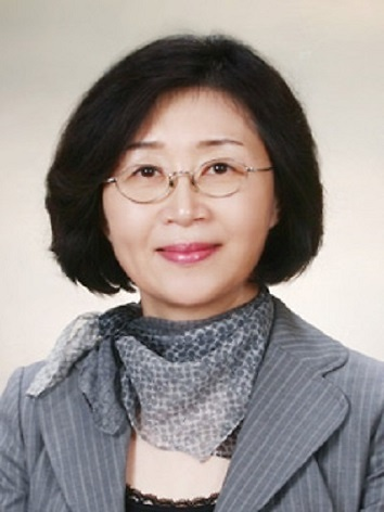 Researcher Yoon, Hyon Ok photo
