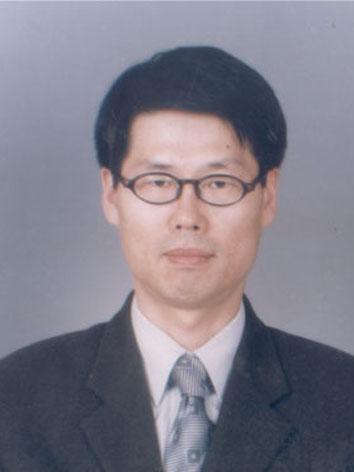 Researcher Lee, Hu Jang photo