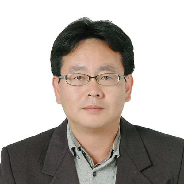 Researcher Hwang, Wook Ryol photo