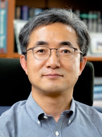 Researcher Kim, Yun Shik photo