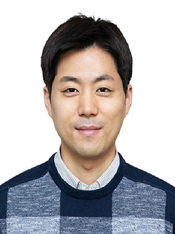 Researcher Lee, Moon Soo photo